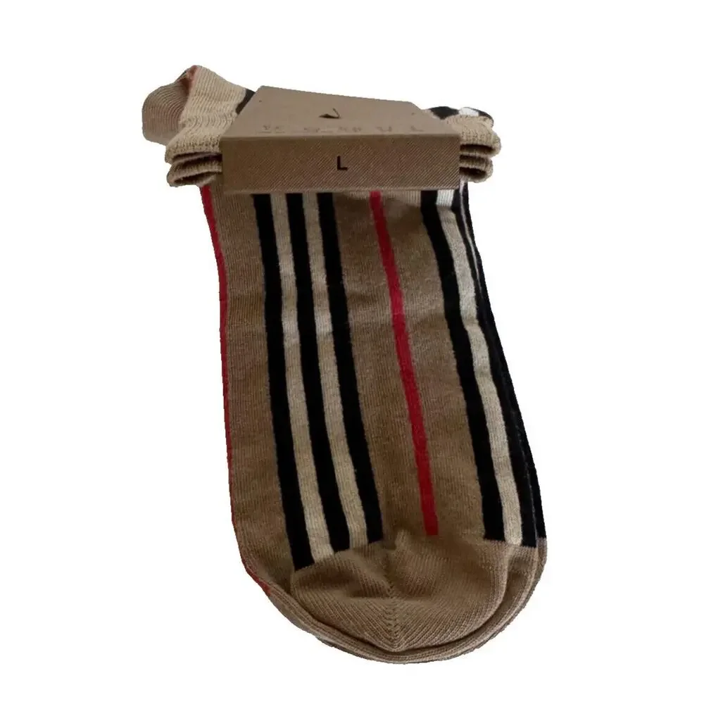 NWT Burberry Check Socks Beige Size Large (42-44 Euro)
